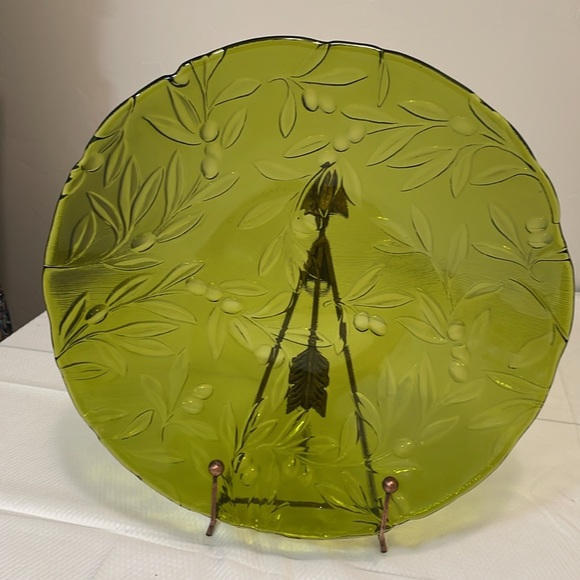 Green Pressed Glass Platter - Picture 7 of 7